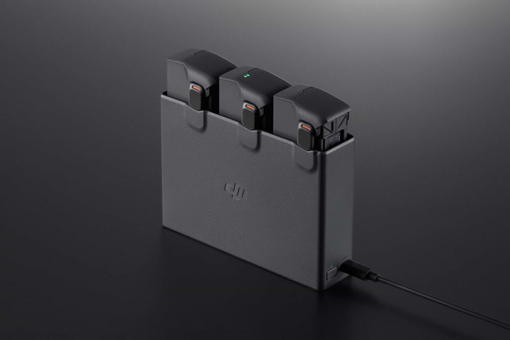DJI Avata 2 Two-Way Charging Hub רכזת טעינה דו-כיוונית